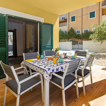 Riva Villa